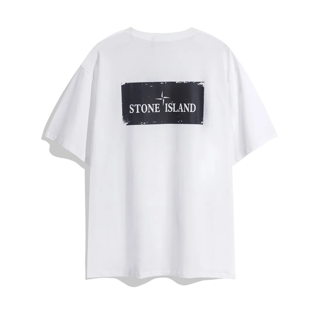 W612#P110💰 [Stone lsland/Stone Island summer new front and back printed short-sleeved T-shirt] ⚠️[Original creation, high control of details] Made of 260 grams of combed cotton, 32-count double yarn - Simple basic versatile style, original quality, the first choice for couples. - Made in a large factory, four needles and five threads on the shoulder, neat alignment, high quality workmanship. - Same style for men and women, very versatile, one piece for each hand, details are clearly visible. Color: black White Size: M L